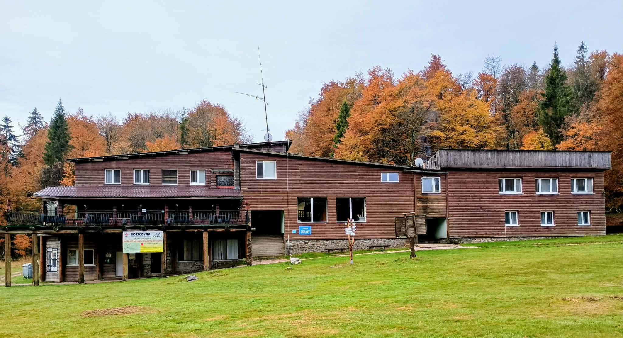 Horský hotel Geravy na jeseň